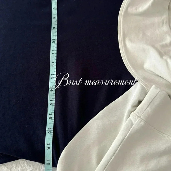 T By TALBOTS Women’s Preppy Navy Cream Cowl Neck Top Soft Sweatshirt Sz S 4/6 - Picture 9 of 13